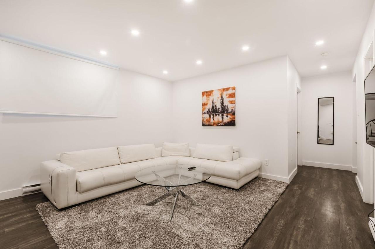 2 Bedroom - 1909 Montreal
